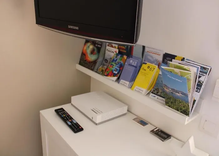 Avec Terrasse Port De Hyeres