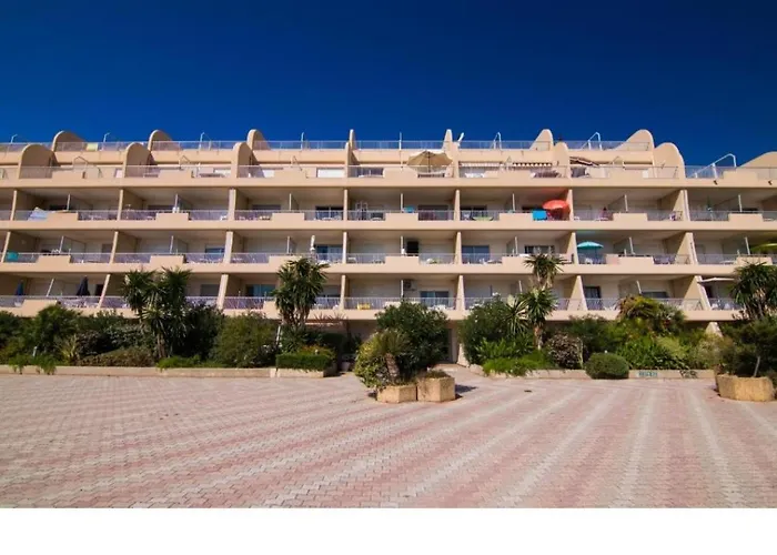 Apartment Avec Terrasse Port De Hyeres